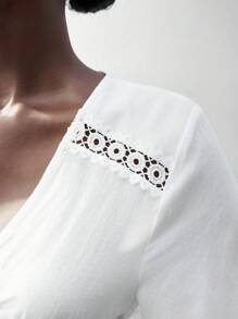 Maija 女士白色纽扣前开襟蕾丝拼接休闲沙滩度假波西米亚风纯色宽松中袖衬衫，适合圣帕特里克节、春假、复活节、音乐节、返校季等场合，俏皮可爱，商务休闲女式外出上衣，可爱百搭。 - 白色 - 查看 7