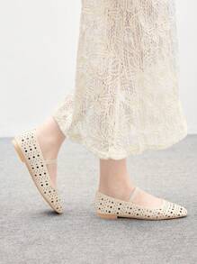 CUCCOO BIZCHIC 女士圆头平底鞋，松紧带穿孔图案透气休闲优雅通勤白色鞋 - 米色 - 查看 4