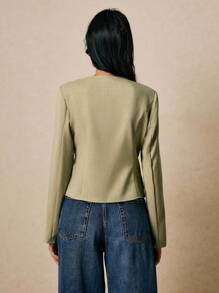 Poéselle 女式衬衫 不对称纽扣门襟领带 绿色衬衫 女式夹克 女式西装外套 休闲女式 优雅通勤 纯色斜领衬衫 冬季外套 冬季夹克 秋季上衣 女式秋装 女式冬装 秋季服装 外出上衣 商务休闲女式 老款服装 女式纽扣衬衫女式 - 綠色 - 查看 8