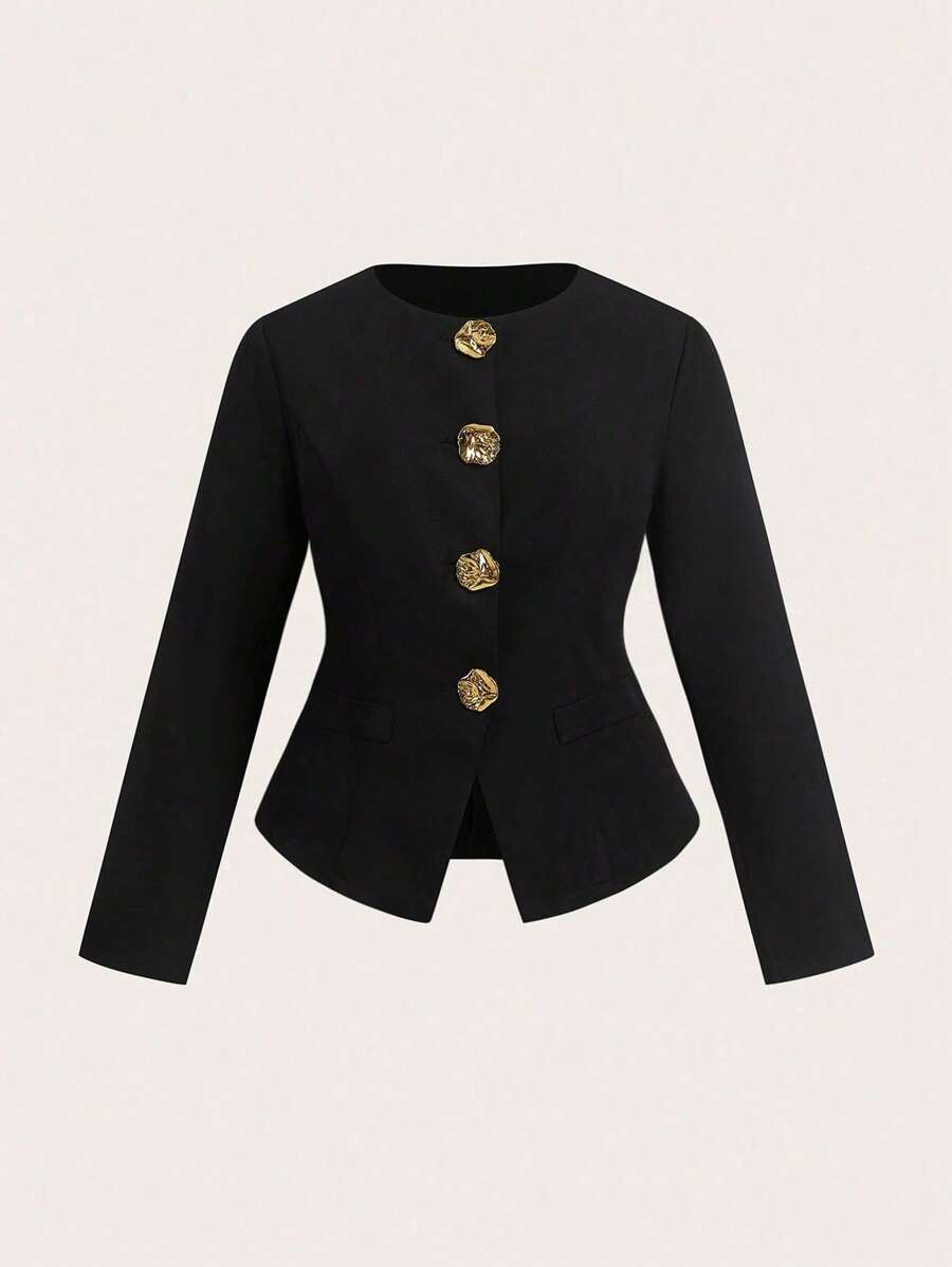 Sweetra Blazer ajustado de manga larga talla grande con botón decorativo grande y bolsillos falsos