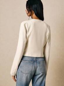 Poéselle 女士衬衫 斜纹软呢面料 不对称门襟 金属纽扣装饰 长袖衬衫 女士外套 女士西装外套 女士优雅通勤纯色海星纽扣衬衫 女士奶油色上衣 女士优雅上衣 女士奶油色外套 女士星形纽扣上衣 冬季外套 冬季夹克 秋季上衣 女士秋季装 女士冬季装 秋季外出上衣 Y2K复古风女士装 优雅女士衬衫 - 杏色 - 查看 8