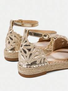 Styleloop Women's Bohemian Style Flat Rope Embroidered Slip-On Shoes - Gold - View 8