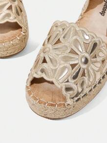 Styleloop Women's Bohemian Style Flat Rope Embroidered Slip-On Shoes - Gold - View 9