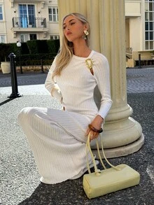 Siren Gaze White Autumn Elegant Tea Party Fashionable Commuter Sweater Dress,Metal Button Long Sleeve Ribbed Knit Maxi Dress,Round Neck Autumn/Winter Dresses - Apricot - View 6