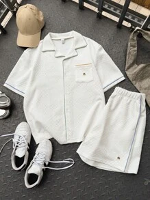 SHEIN Bộ áo sơ mi tay ngắn và quần short cổ bẻ thoải mái, chất liệu vải trơn, họa tiết thời trang đường phố dành cho thanh thiếu niên/trẻ em, thích hợp mặc đi làm, đi học, thường ngày, du lịch, thể thao, xuân/hè - trắng - Xem 3