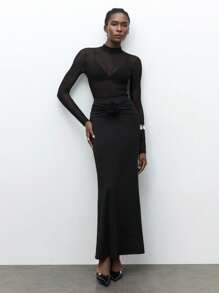 Maija Jupe ajustée à taille haute élastique avec décor de fleurs 3D froissées noires. Polyvalente pour le printemps/été, les fêtes, une tenue élégante pour la Saint-Valentin Old Money