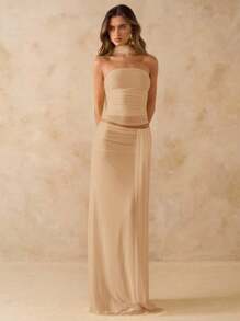 SHEIN BAE Bộ 2 món Áo Bandeau nhún bèo màu hồng trơn & Chân váy dài voan nhún cạp thấp, Trang phục đi biển, Đầm hở lưng phong cách Boho mùa hè, Trang phục hòa nhạc cho nữ, Váy phù dâu cưới - Màu Khaki - Xem 6