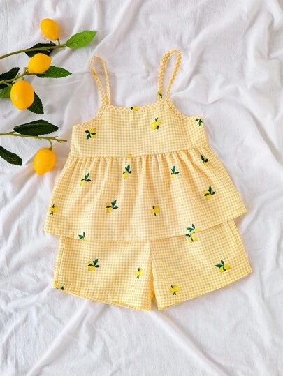SHEIN Elladie kids 少女（小码）蓝格子樱桃印花吊带背心短裤两件套，清爽舒适，适合夏季出游