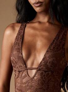 MISSGUIDED Lace Plunge Neck V Cut Bodysuit Festival Occasion Evening Sleeveless Summer Backless Club Wedding Guest Party - Brown - View 4