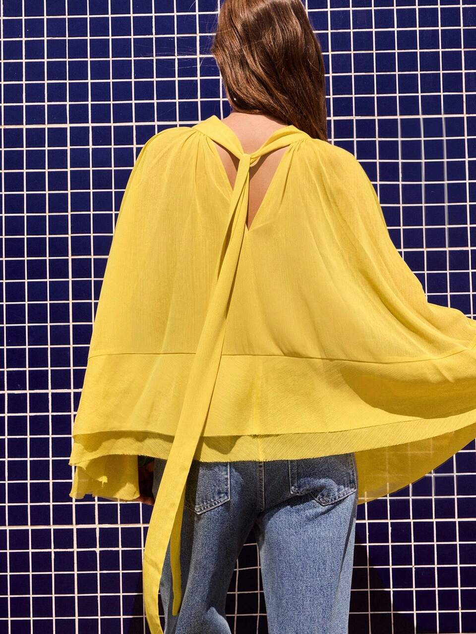 SHEIN Maija 여성용 솔리드 컬러 배팅 슬리브 러플 헴 루즈 패션 블라우스 여름 여성 휴가 여성 가을 외출 상의 여성 휴가 여성 가을 여성 보헤미안 여성용