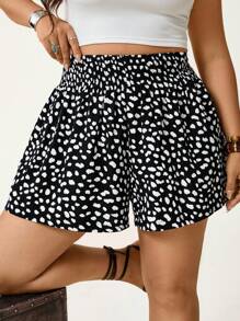 SHEIN LUNE Plus SummerDitsy Floral Print Slant Pocket Shorts - Black - View 1