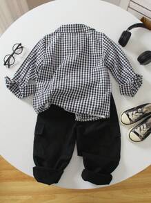 Genkimix Kids Set de 2 piezas para niños pequeños con camisa de manga larga a cuadros estilo nuevo + pantalón suelto con cordón, silueta clásica de camisa a cuadros, cierre con botones para facilitar el uso, pantalón de pierna entallada agrega moda y previene el aire frío, adecuado para el uso diario en la escuela, el patio de recreo y las compras