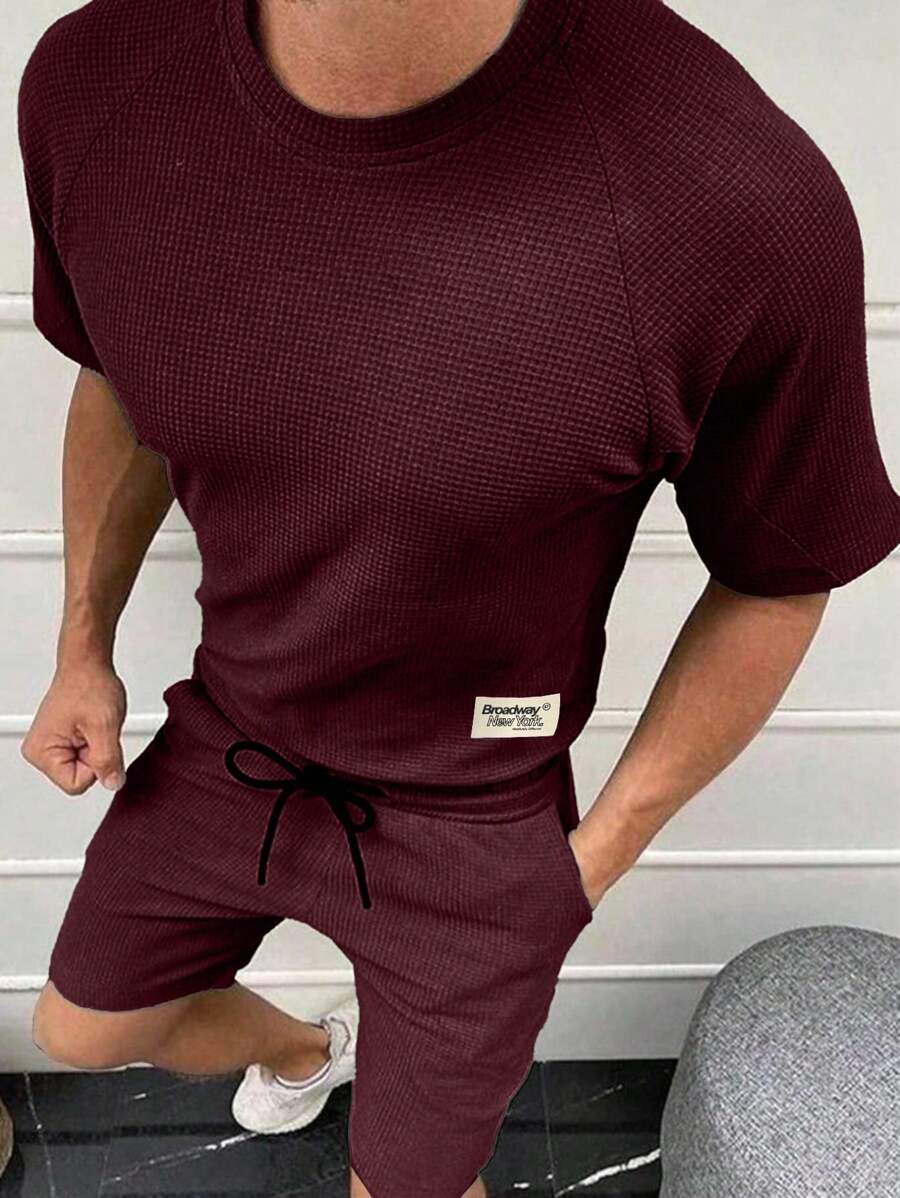 EURMUSE Men Waffle Fabric Raglan Sleeve Patched Regular T-Shirt Set - Burgundy - View 1