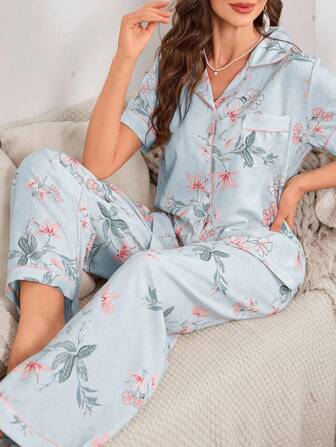 Serenescape 荷叶边花卉印花短袖上衣和长裤睡衣套装假日季节