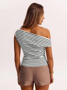 SHEIN BAE Spring, Autumn And Summer Crochet Brown Striped Off-Shoulder Asymmetrical Top T-Shirt Is Suitable For Daily Leisure, Going Out, Going Out With Girlfriends, Afternoon Tea, Commuting Leisure, Beach Vacation, And All-Match Occasions - White - View 2