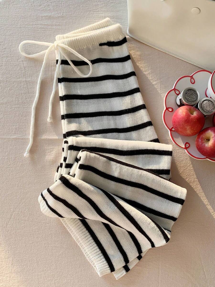 Comfortcana Black & White Striped Print Drawstring Waist Women's Casual Knit Pants In Fall/Winter - Black and White - View 1