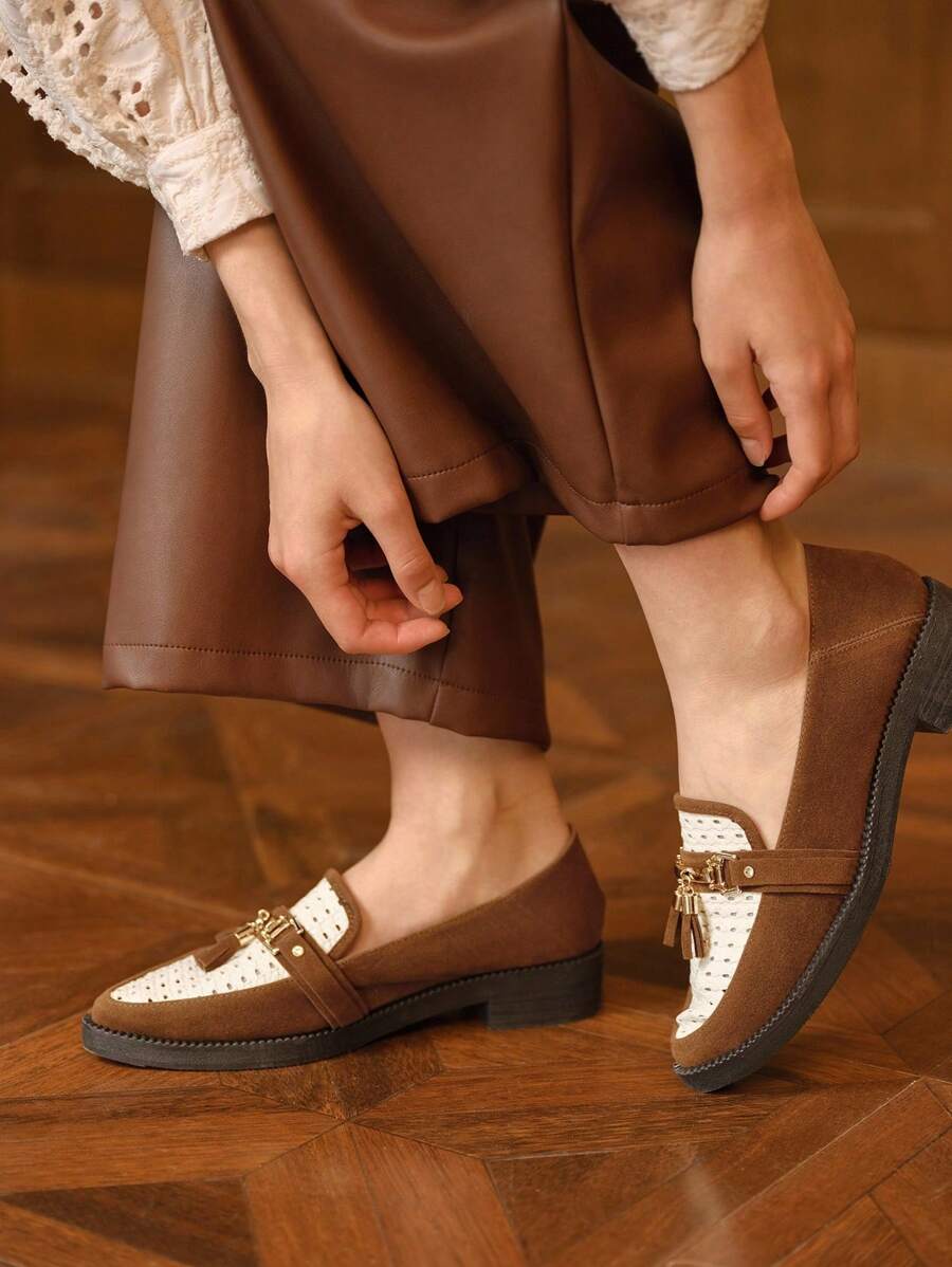 Rosivie 女士平底一脚蹬穆勒鞋，纯黑色，链条装饰，休闲装，校园风格，适合所有季节 - 彩色 - 查看 1