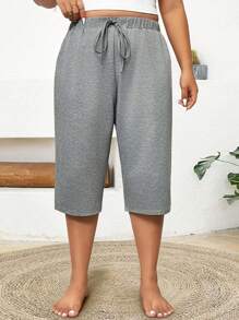 EMERY ROSE Plus Size Women's Solid Color Waist Tie Pocket Casual Capri Pants - Light Grey - View 3