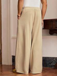 SWAVVY 男士休闲街头时尚字母刺绣抽绳腰侧口袋宽松阔腿运动裤 - 杏色 - 查看 2