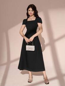 Pitira Pitira 少女法式优雅通勤休闲度假下午茶纯色圆领收腰修身优雅泡泡袖中长连衣裙，春夏