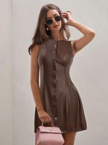 COSMINA 女士纯色 PU 皮革单排扣无袖时尚迷你连衣裙，秋季连衣裙