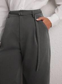 Modelyn 1 件灰色阔腿裤，带侧袋和 D 形环腰带 - 灰色 - 查看 5