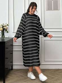 EURMUSE Striped Pattern Raglan Sleeve Sweater Dress Without Belt - Black and White - View 6