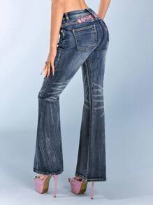 Betty Boop | ROMWE Y2K 机车风水钻翅膀卡通图案做旧喇叭低腰牛仔裤