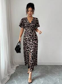Selianne Elegantes, schickes, minimalistisches Damen Lässig Kleid in hochwertiger Stil, geeignet für Büro, Pendeln, Strand, Musikfestival, Nachmittagstee, französischer Riviera Stil, mit Leopard Muster, V-Ausschnitt, Taillenband, Knopfverzierung, A-Linie Saum, Schlitz, Puffärmel, knielang