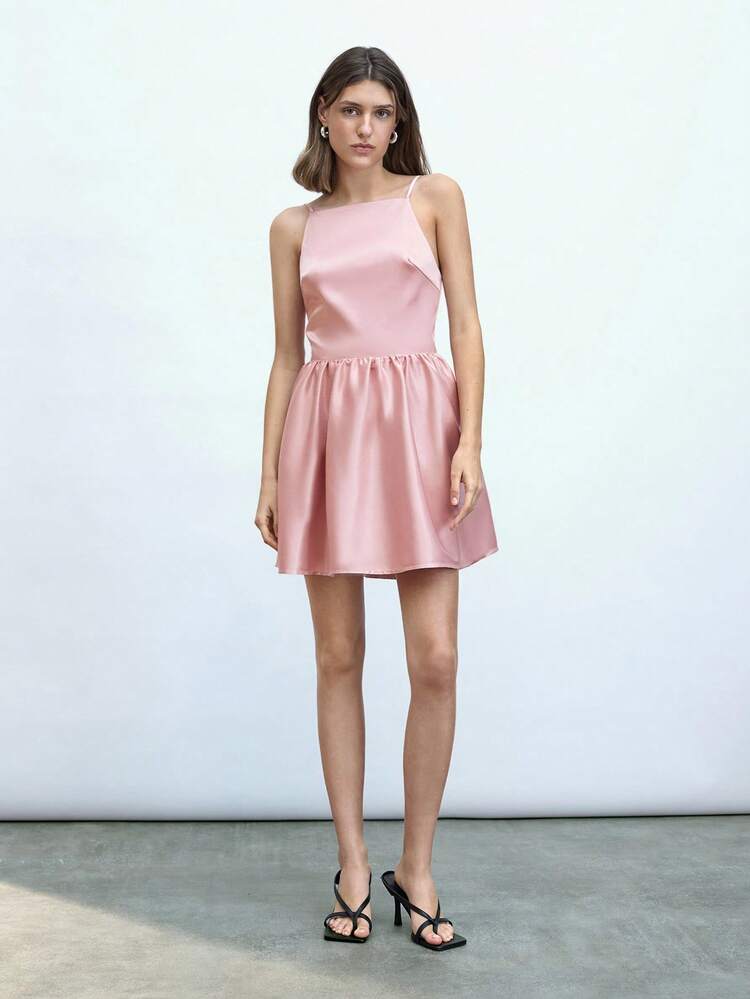 SHEIN Maija Robe mini dos nu à taille resserrée en satin rose, élégante, ajustée, simple, polyvalente, convient aux festivals et occasions printanières/estivales