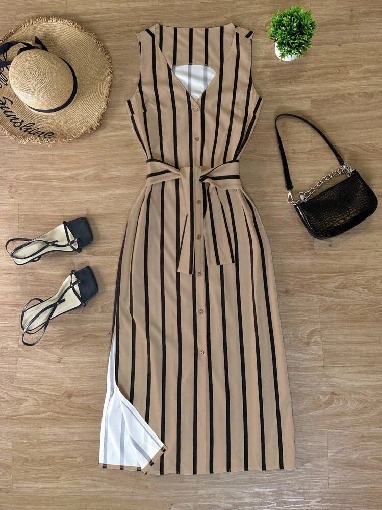 Vestido casual de férias feminino, listrado, com botões na frente e sem mangas - Caqui - Visão 3