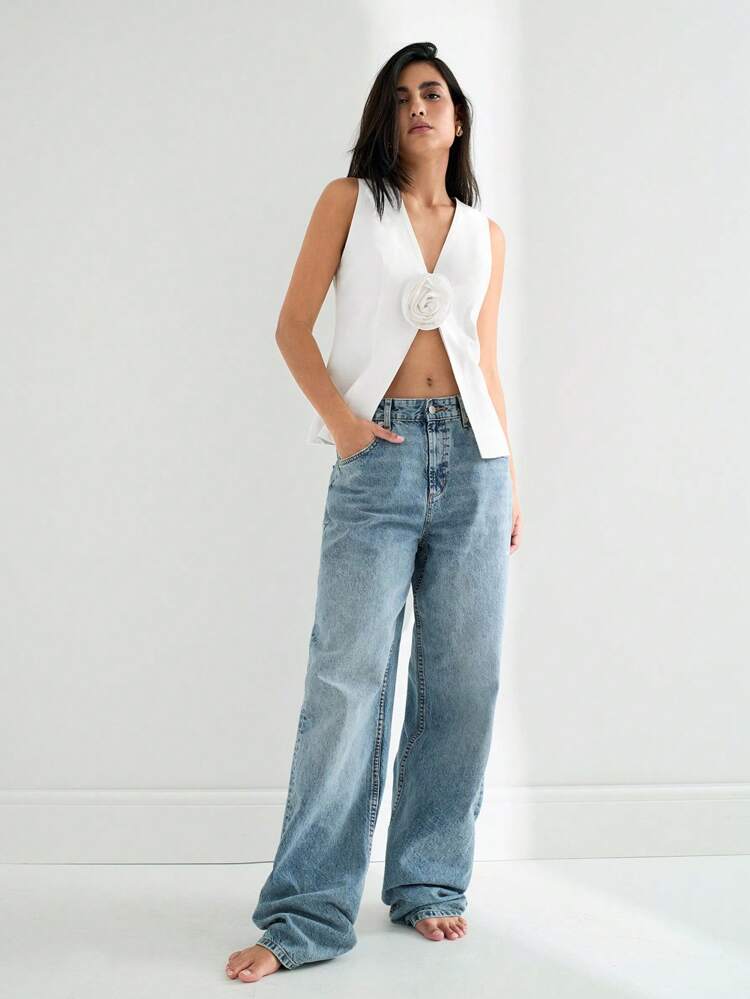 SHEIN Maija 2025 Summer New White Floral 3D Decor Design Office Commute Simple Stylish Versatile Modern Elegant Music Festival Beach Resort Casual Urban Vacation Suitable For Outings, Gatherings, Weddings, Guests, Graduate Season Women Blouse Jacket