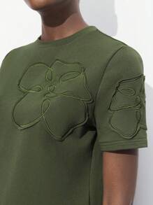 Maija 女士绿色早春刺绣花卉图案休闲短袖宽松日常T恤，适合 7 月 4 日、圣若昂、毕业典礼、节日服装