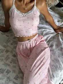 CottageSlumber Romantic-Flora 年轻休闲粉色睡衣套装，蕾丝细节和细肩带上衣，适合放松的夜晚两件套睡衣套装粉色休闲套装女士睡衣套装花卉睡衣套装 - 粉色 - 查看 5