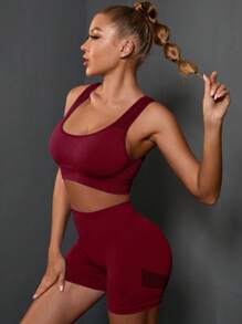 Powerista Conjunto deportivo de top sin espalda y pantalones cortos de unicolor sin costuras - Burdeos - Ver 3