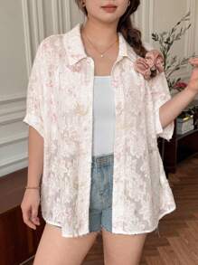 SHEIN LUNE Áo sơ mi ngắn tay mùa hè họa tiết cầu vồng jacquard dành cho nữ cỡ lớn, áo kiểu nữ cỡ lớn chống nắng và thời trang, cổ ve áo hơi trong suốt, áo kiểu đi biển dễ thương, áo kiểu ren. - Nhiều màu - Xem 7
