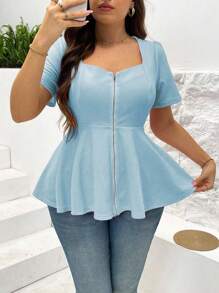 SHEIN Clasi Plus Size Women Square Neck Short Sleeve Zipper Wave Hem Casual Elegant Blouse