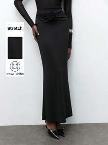 Maija Jupe ajustée à taille haute élastique avec décor de fleurs 3D froissées noires. Polyvalente pour le printemps/été, les fêtes, une tenue élégante pour la Saint-Valentin Old Money