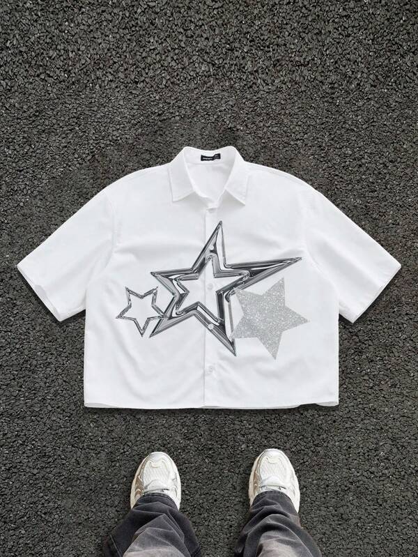 Manfinity ZONE917 Camisa de manga corta de corte holgado con diseño de estrella de metal para hombre