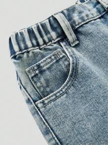 SHEIN 青少年男童中等水洗牛仔裤，带破洞细节和直筒裤型，做旧百搭休闲街头舒适直筒牛仔裤