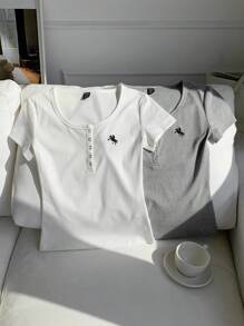 Comfortcana 2件灰色+白色纯色亨利领刺绣修身短袖T恤 - 灰色 - 查看 5