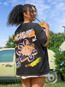 SHEIN EZwear Camiseta de ajuste holgado con estampado de flores desgastado, lavado con ácido, efecto vintage, tejido y patrón graffiti, con etiqueta, talla grande - Negro - Ver 5