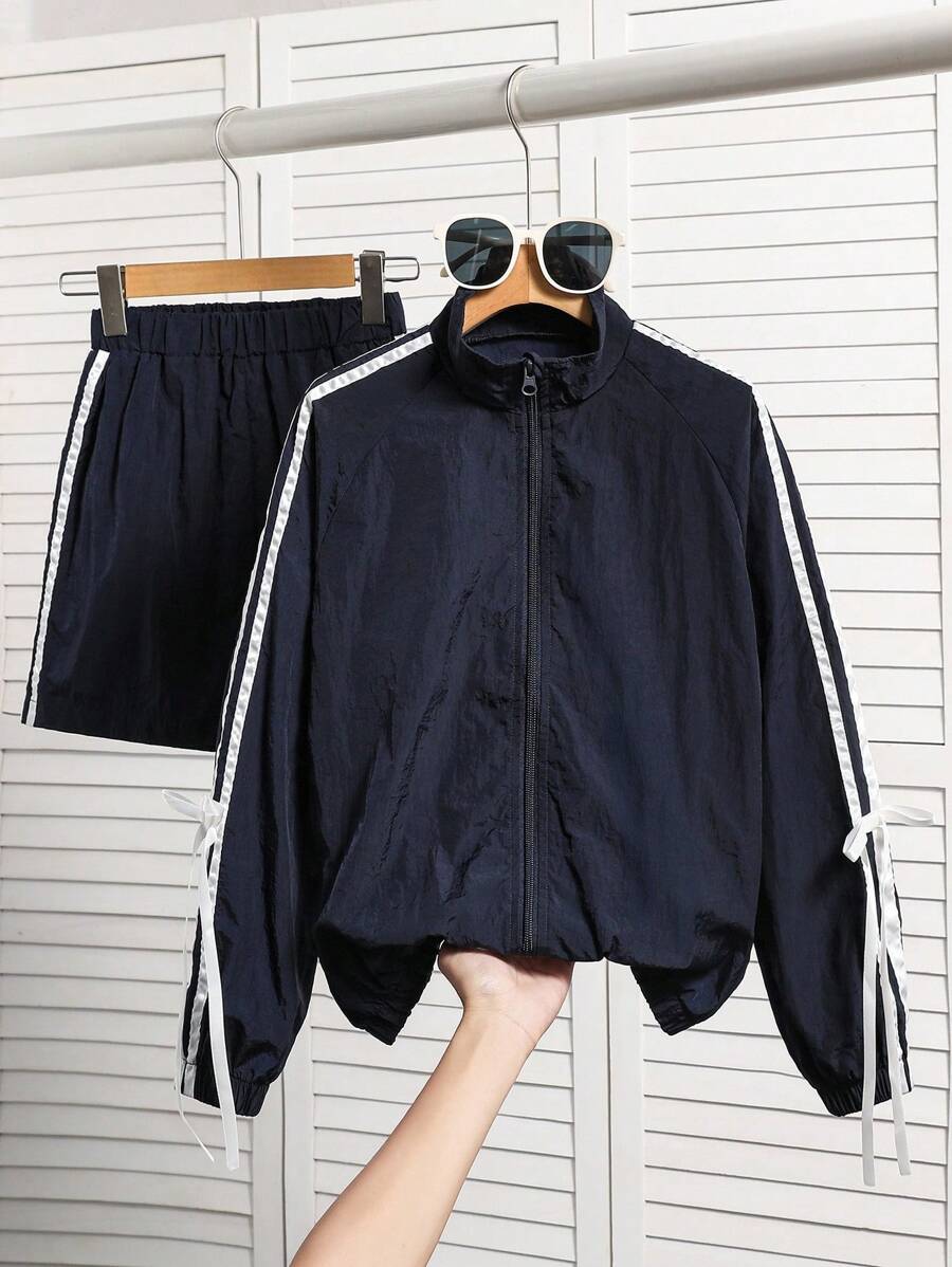 Tween Girls Casual Fashion Striped Floral Bow Decor Versatile Jacket & Elastic Waist Loose Shorts Set, Comfortable For Daily, Commute, Outdoor, Sports, School, Street Style, Party And Photography, Suitable For Autumn, Spring, Summer