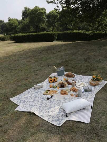 Vintage Blue Floral Picnic Blanket - Retro Ins Style Waterproof Outdoor Mat For Camping, Beach & Park Adventures