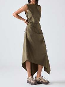 LYSMO 女式纯色圆领无袖褶皱不对称下摆休闲中长连衣裙 - 軍綠色 - 查看 4