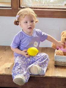 SHEIN 2pcs Baby Girls Toddler Newborn 0-3 Years Old Spring/Summer Casual Home Cute Daisy Graphic Short Sleeve T-Shirt And Pant Sets - Purple - View 5