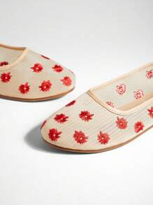 SHUZIA 女式花卉刺绣网眼芭蕾平底鞋 - 米色 - 查看 7