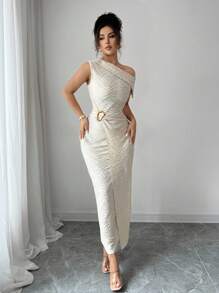 Modelyn Vestido sin mangas de unicolor con cuello asimétrico y decoración de metal texturizado