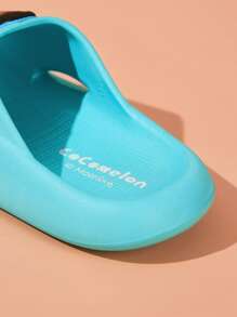 CoComelon X SHEIN 可爱 3D 卡通蓝色男童儿童拖鞋，EVA 材质轻质防滑脚趾保护，适合幼儿和儿童在室内、淋浴或海滩使用 - 藍色 - 查看 9