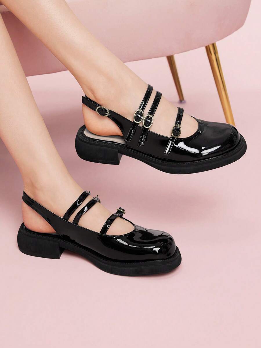 CUCCOO DOLLMOD 女士经典黑色玛丽珍带扣粗跟高跟鞋，优雅时尚，适合万圣节、圣诞节、感恩节 - 黑色 - 查看 1